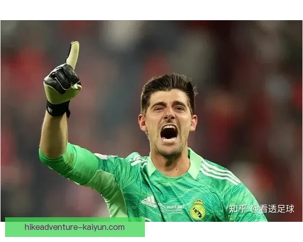 图赫尔压迫结构解析：团队防守与反击效率提升的关键因素