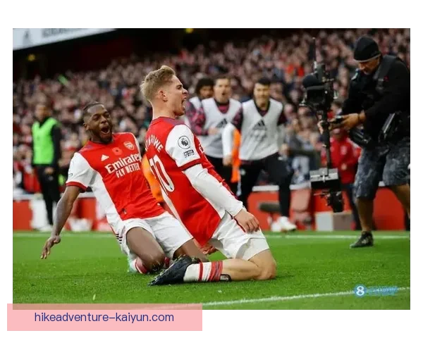 史密斯·罗在英超联赛中的表现持续提升，备受关注。